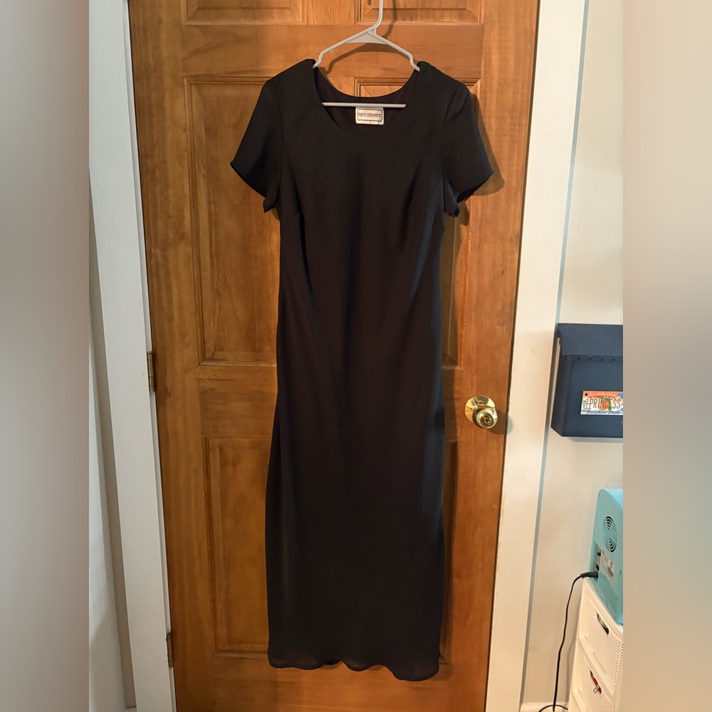 Karin Stevens Elegant Black Maxi Dress